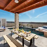 Villa Southrock *