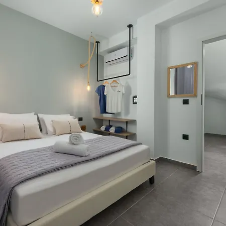 Southrock * Lacónia